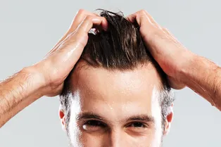 Почему жирнеют волосы и зачем нужна пустая банка в ванной