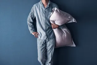 Как выбрать идеальную зимнюю пижаму: главные советы и трендовые модели