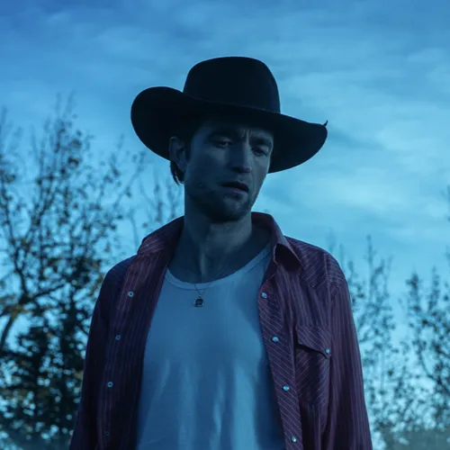 «Вампиры средней полосы», «Золотое дно», «Умри, моя любовь»: кинодайджест последней недели января от Men Today