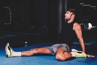 Домашняя тренировка, чтобы стать ближе к идеалу: 8 упражнений и всего 10 минут для красивого пресса