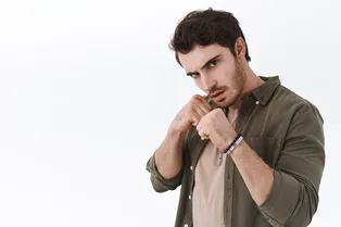 Удушение бульдога: прием из ММА, который знаком каждому школьнику Удушение бульдога: прием из ММА, который знаком каждому школьнику