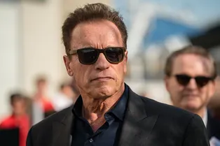 75-летний Арнольд Шварценеггер снова попал в аварию: полиция установила виновника ДТП 75-летний Арнольд Шварценеггер снова попал в аварию: полиция установила виновника ДТП