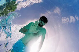 Как долго человек может продержаться под водой, и почему рекорды по задержке дыхания — это опасно?