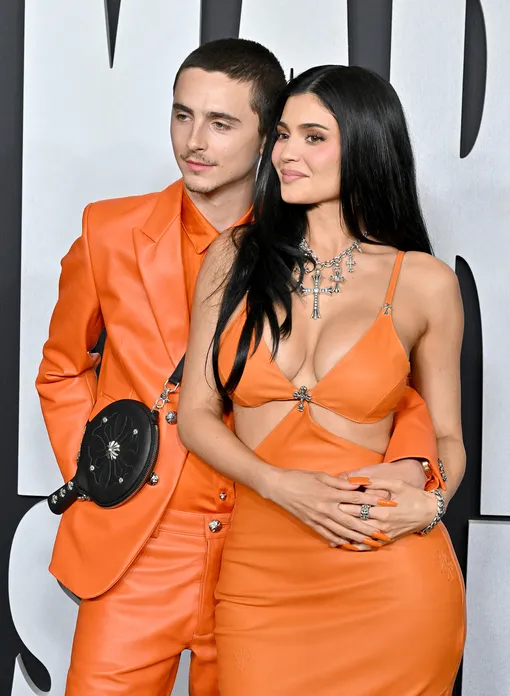 Тимоти Шаламе и Кайли Дженнер на премьере фильма «Марти Великолепный» в Лос-Анжелесе