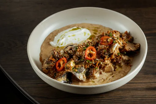 Печеная лопатка с грибным соусом, «Южанин»