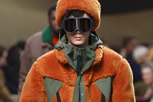 Где купить модную верхнюю одежду на позднюю осень и зиму: от флисовой куртки до мехового пальто