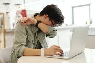 Когда нельзя принимать отхаркивающие препараты при кашле Когда нельзя принимать отхаркивающие препараты при кашле