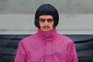 Музыкант Oliver Tree погиб при столкновении двух вертолетов в Бразилии: ему было всего 32 Музыкант Oliver Tree погиб при столкновении двух вертолетов в Бразилии: ему было всего 32
