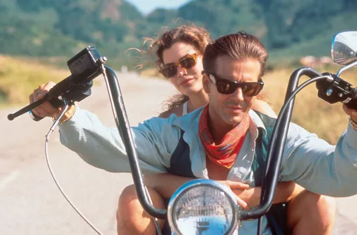 Микки Рурк и Карре Отис в фильме «Дикая орхидея» (1989)