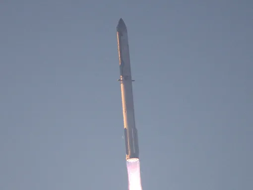 Starship во время второго совместного испытательного полёта (18.11.2023) Starship во время второго совместного испытательного полёта (18.11.2023)