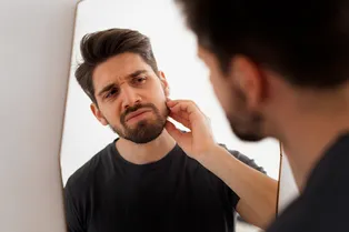 В Сети вирусится «теория офисного воздуха»: правда ли, что работа делает нас уродливыми В Сети вирусится «теория офисного воздуха»: правда ли, что работа делает нас уродливыми