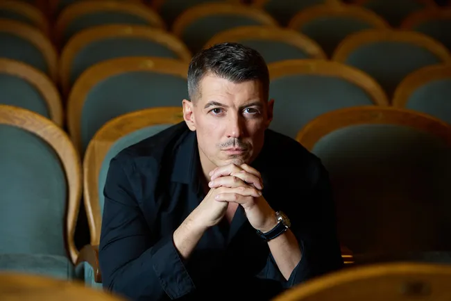 «Театр не дает права на ошибку»: Иван Васильев о ролях в кино, самопроявлении и призвании