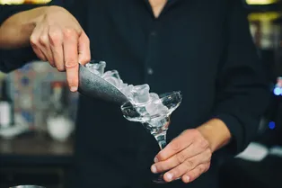 Факты о водке, которых вы, возможно, не знали: почему ее не стоит пить тем, кто следит за фигурой