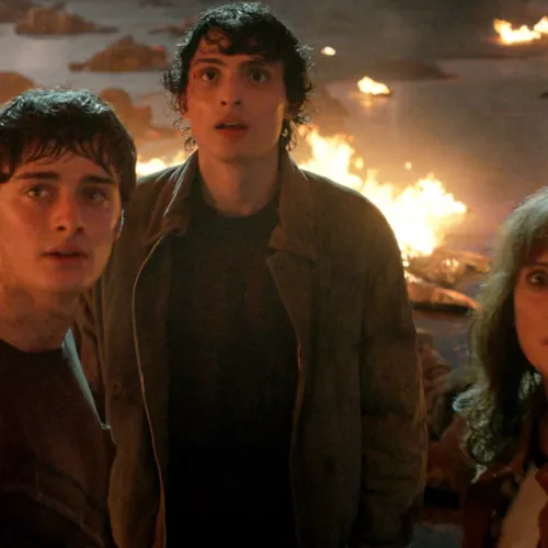 Создателей «Очень странных дел» заподозрили в обмане: они могли написать финал сериала в ChatGPT