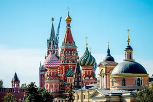 «Макушка лета» порадует теплом: погода и магнитные бури в Москве 15 июля