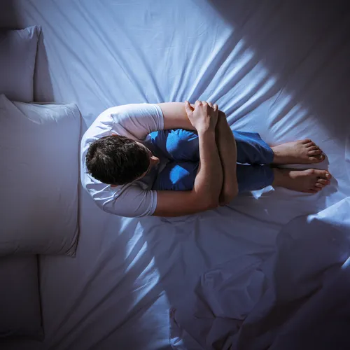 Парни вышли из моды: почему мужчин по всему миру захлестнула эпидемия одиночества