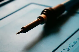 Кризис ОЗУ набирает обороты: россияне начали собирать модули памяти самостоятельно и продавать их на сером рынке