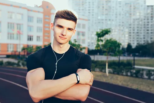 Спортивный мужчина Спортивный мужчина