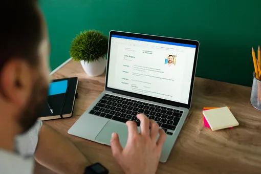 Почему так сложно найти работу