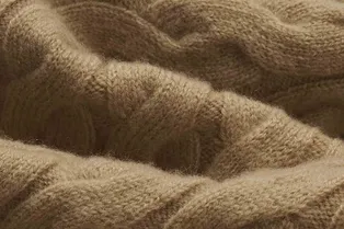 Почему вещи из кашемира так дорого стоят и есть ли смысл их покупать? Почему вещи из кашемира так дорого стоят и есть ли смысл их покупать?