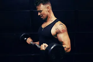 Эксперты назвали 10 самых переоцененных упражнений: чем их заменить, чтобы тренировки не пропадали впустую Эксперты назвали 10 самых переоцененных упражнений: чем их заменить, чтобы тренировки не пропадали впустую