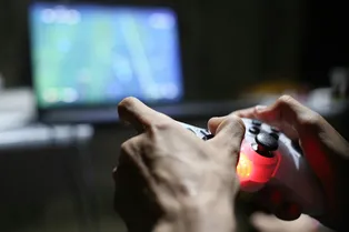 В России закрывают продажи компьютерных игр: из за блокировок РКН играть в них стало невозможно В России закрывают продажи компьютерных игр: из за блокировок РКН играть в них стало невозможно