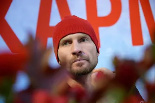 Болезнь 45-летнего Романа Костомарова прогрессирует: развивается сепсис