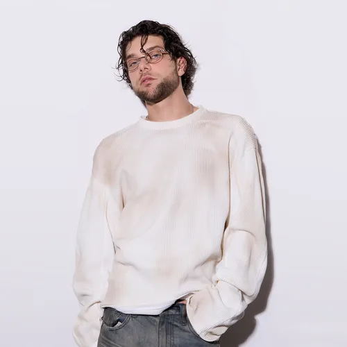 Что слушает AMCHI: 10 треков на разные случаи жизни