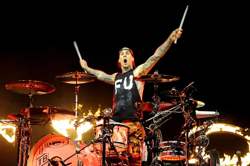 Барабанщик Blink-182 Трэвис Баркер о любимых вещах, татуировках и о том, почему его считают иконой панк-стиля