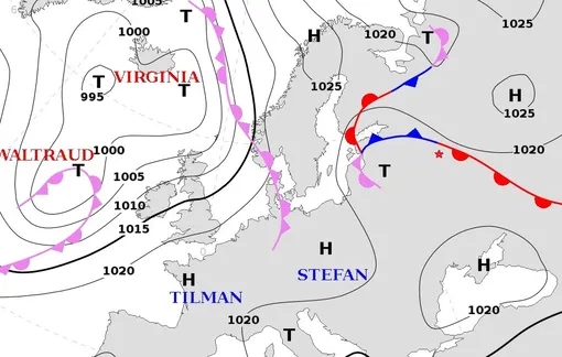 Карта движения циклонов в европейской части России 16 апреля