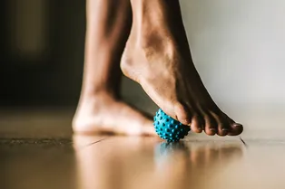 Как не получить травму ног во время тренировок: попробуйте упражнения для стабилизации стопы и голеностопного сустава Как не получить травму ног во время тренировок: попробуйте упражнения для стабилизации стопы и голеностопного сустава