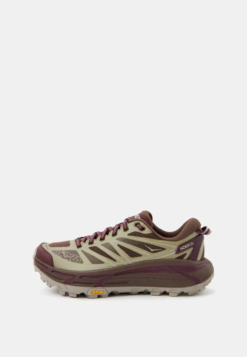 Hoka (32 299 ₽)
