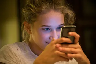 Евросоюз устновит минимальный возраст для соцсетей: без TikTok останутся миллионы подростков Евросоюз устновит минимальный возраст для соцсетей: без TikTok останутся миллионы подростков