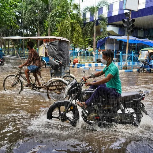 Тысячи россиян застряли в популярной стране Азии из-за потопов: на Шри-Ланке бушует циклон «Дитва»