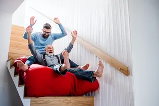 Подростковый возраст длится до 32 лет: как родители взрослых детей могут облегчить себе жизнь?