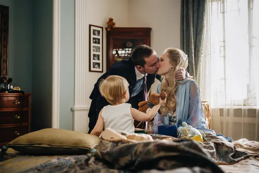 Александр Петров и Елизавета Базыкина в фильме «Коммерсант»