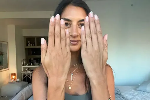 Женщина сколотила состояние, став «моделью рук»: она получает до 250 тысяч рублей в день Женщина сколотила состояние, став «моделью рук»: она получает до 250 тысяч рублей в день