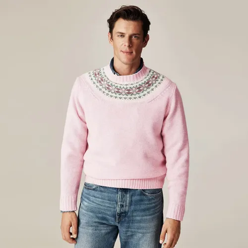 Стыдно ли мужчине носить розовый цвет? В соцсетях разгорелся громкий скандал