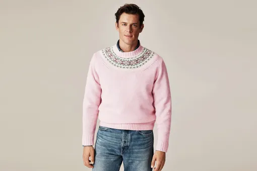 Стыдно ли мужчине носить розовый цвет? В соцсетях разгорелся громкий скандал