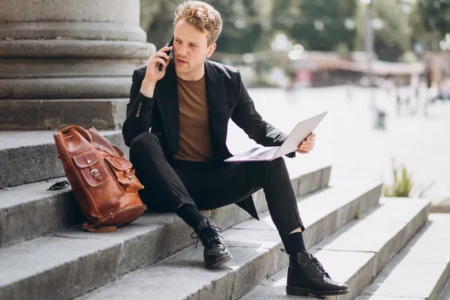 Топ рюкзаков и сумок 2025 от российских марок: обзор моделей для города и путешествий