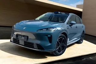 Совместный кроссовер SAIC и Huawei собрал 10 тысяч предзаказов за час: что в нем особенного