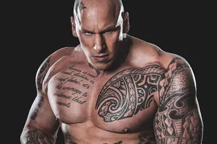 «Мне снова 21 год»: как бодибилдер-великан сбросил почти 30 кг и помолодел «Мне снова 21 год»: как бодибилдер-великан сбросил почти 30 кг и помолодел