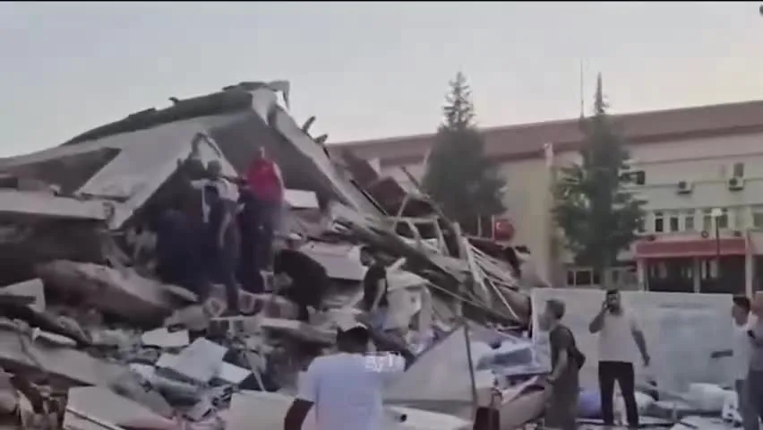 Нажми и смотри
