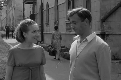 Считаете, что хорошо знаете советский кинематограф? Тогда попробуйте угадать эти культовые фильмы по одной фразе из них! Считаете, что хорошо знаете советский кинематограф? Тогда попробуйте угадать эти культовые фильмы по одной фразе из них!