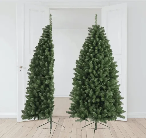 Вот такие новогодние елки-половинки появились на российских маркетплейсах