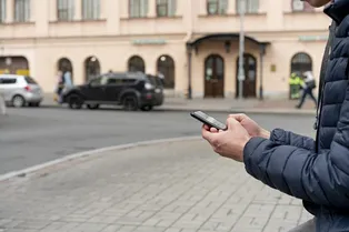 В Петербурге вслед за Москвой начались массовые отключения интернета: абонентам советуют переходить на Wi-Fi