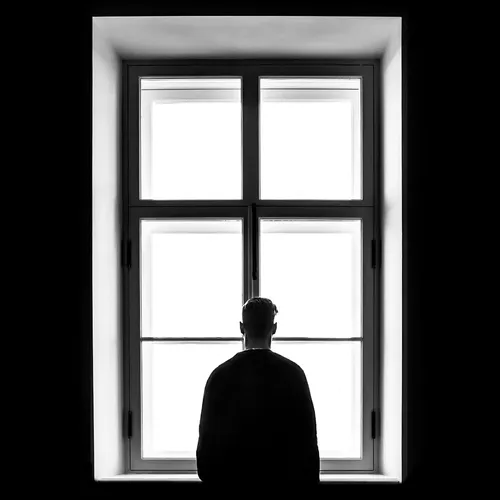 Одинокие, но счастливые: новым трендом соцсетей стало уединение и даже отказ от дружбы