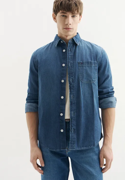 Tommy Jeans, 7299 руб. Мужская джинсовая рубашка