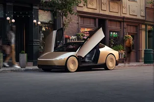 Зачем Tesla начала производство автомобилей без руля и педалей, если никто не разрешал использовать их на дорогах?