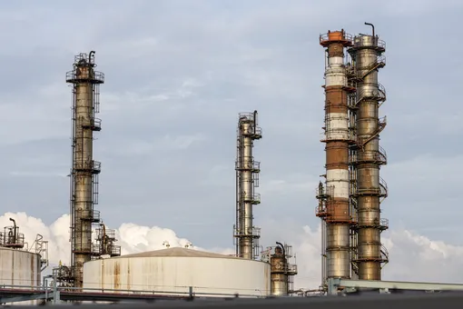 В Перми БПЛА атаковали крупнейший в России НПЗ: власти подтвердили попадания В Перми БПЛА атаковали крупнейший в России НПЗ: власти подтвердили попадания